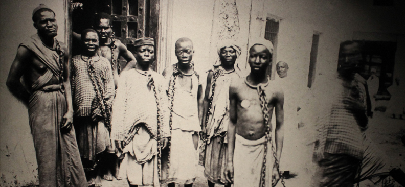 Wikimédia commons - Marché aux esclaves de Zanzibar au XIXè siècle