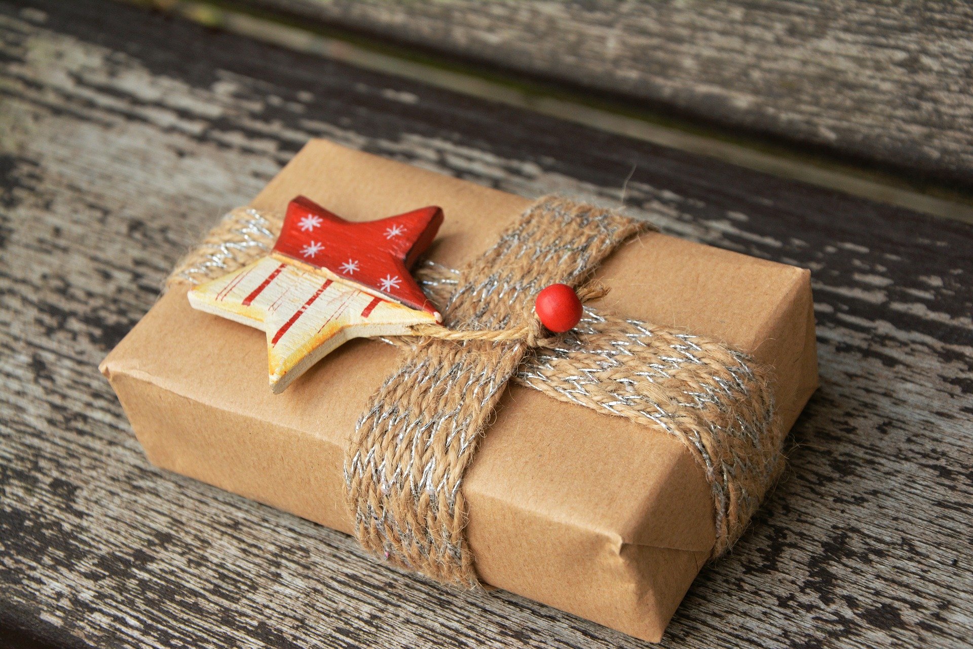 Un million et demi de colis à livrer avant Noël pour La Poste en Auvergne. @ Pixabay