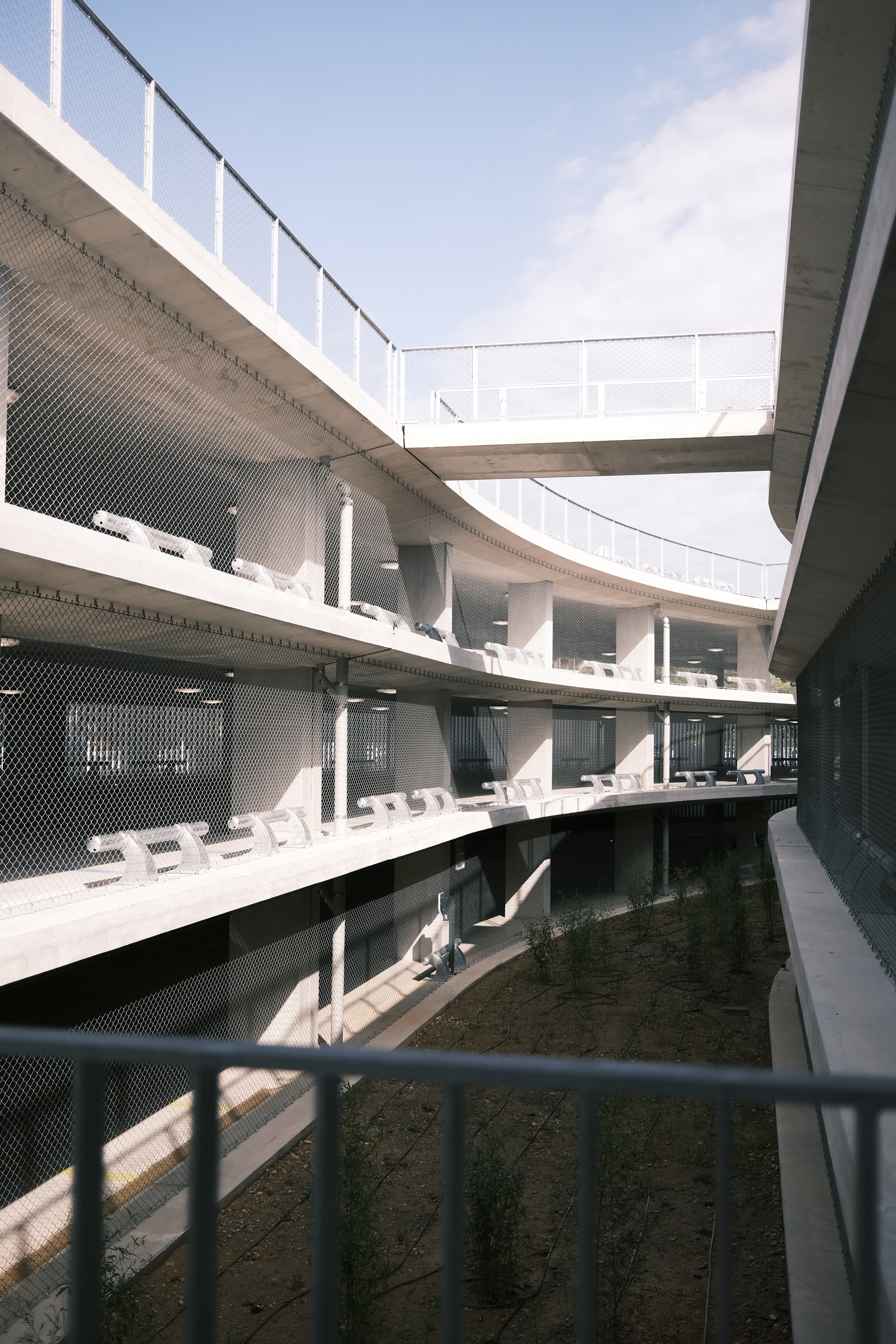Parking relais de La Rose à Marseille ©Nina Pavan