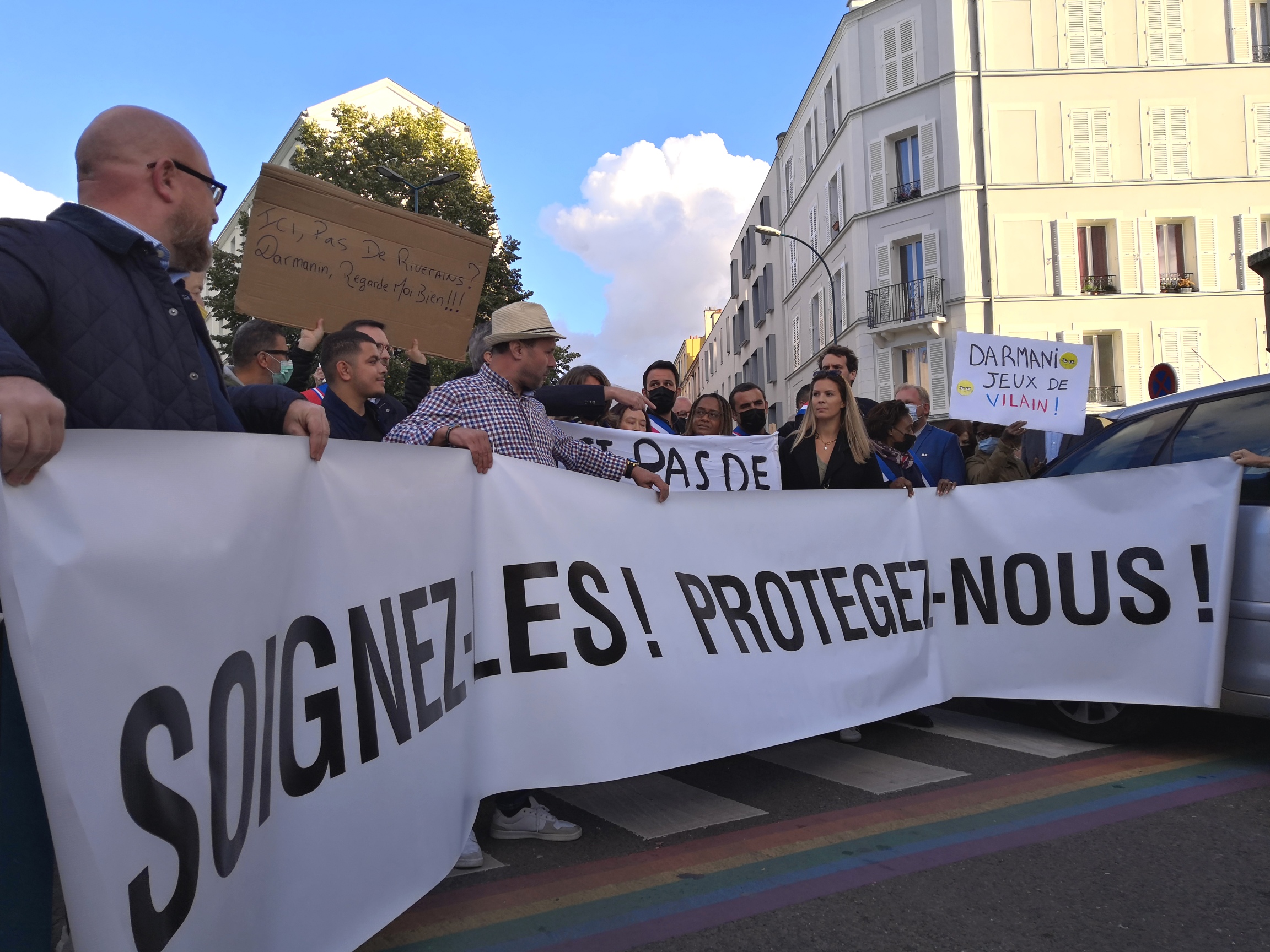 Manifestation de riverains et d'élus à Pantin mercredi 29 septembre - Photo : Clara Gabillet