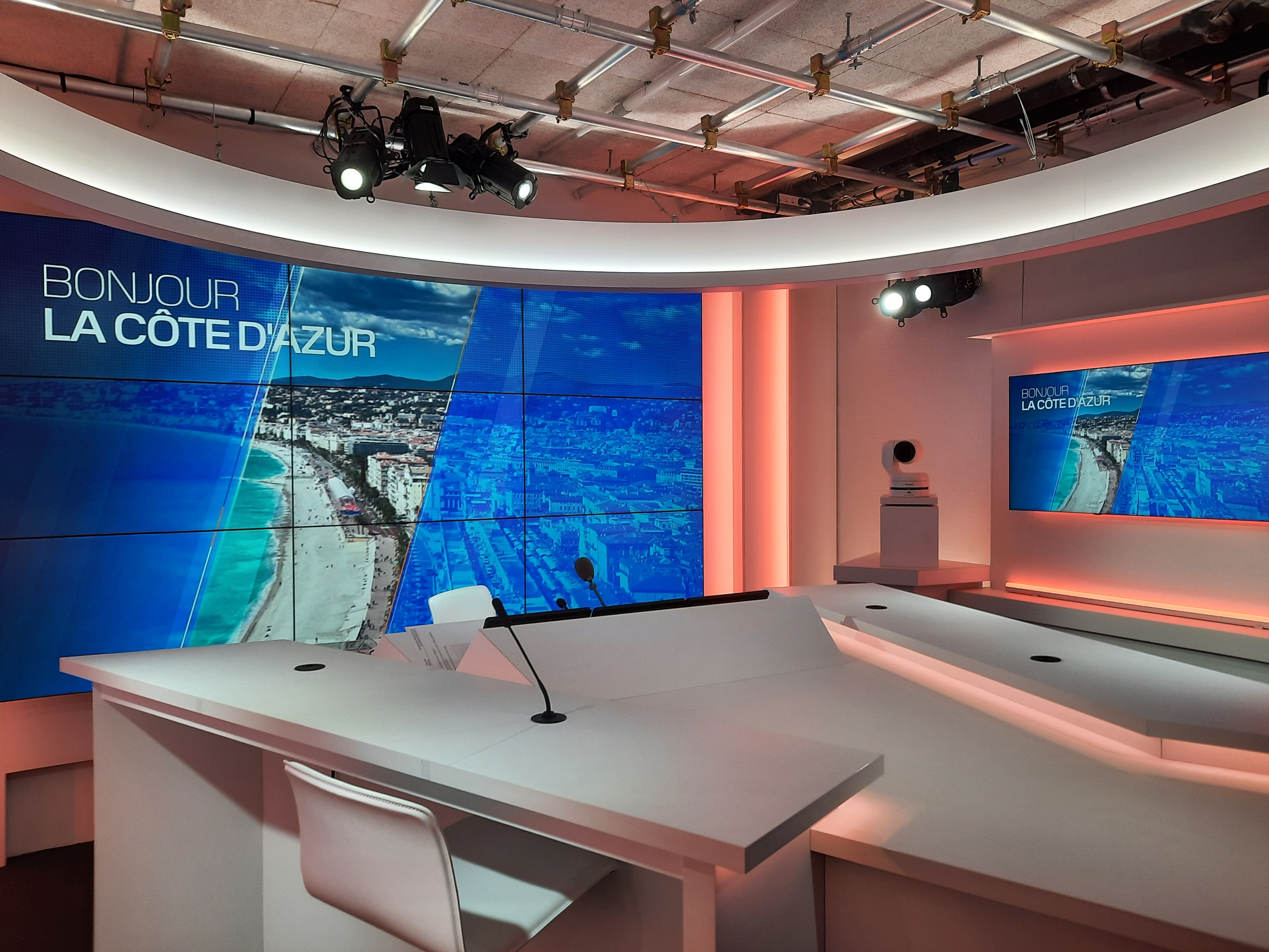 Le studio de la nouvelle chaîne locale - Photo RCF
