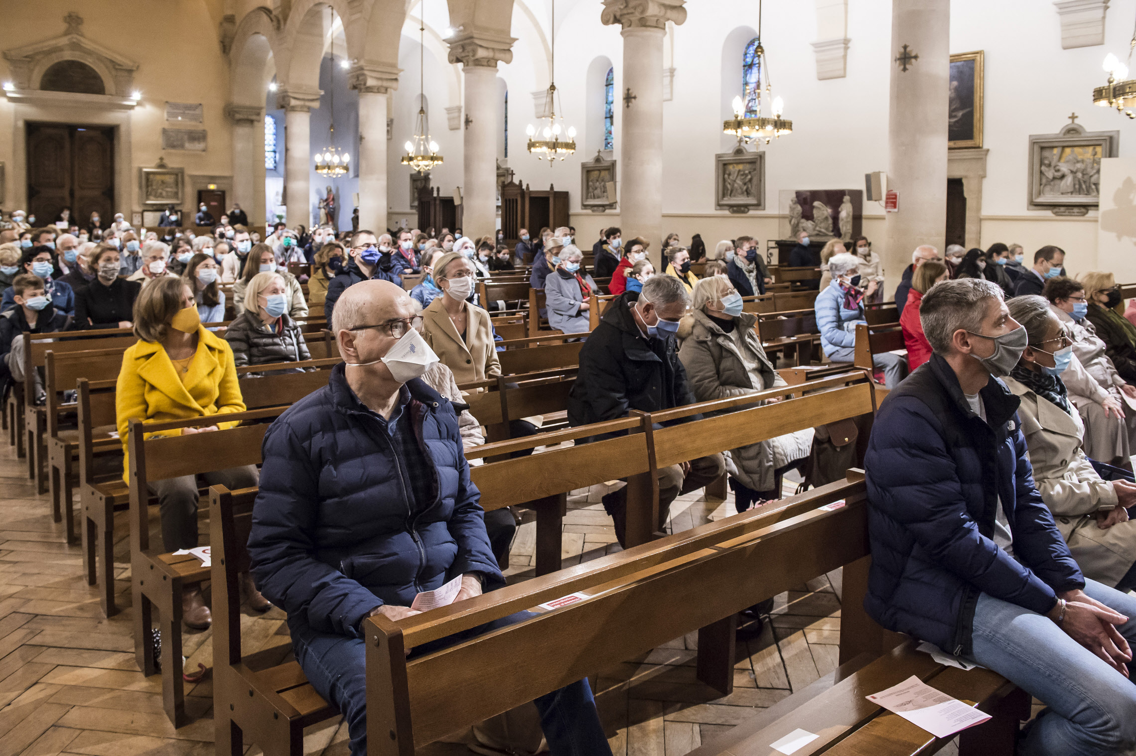 La nouvelle traduction du missel romain invite à redécouvrir le sens des mots que l'on prononce à la messe ©Corinne SIMON/CIRIC