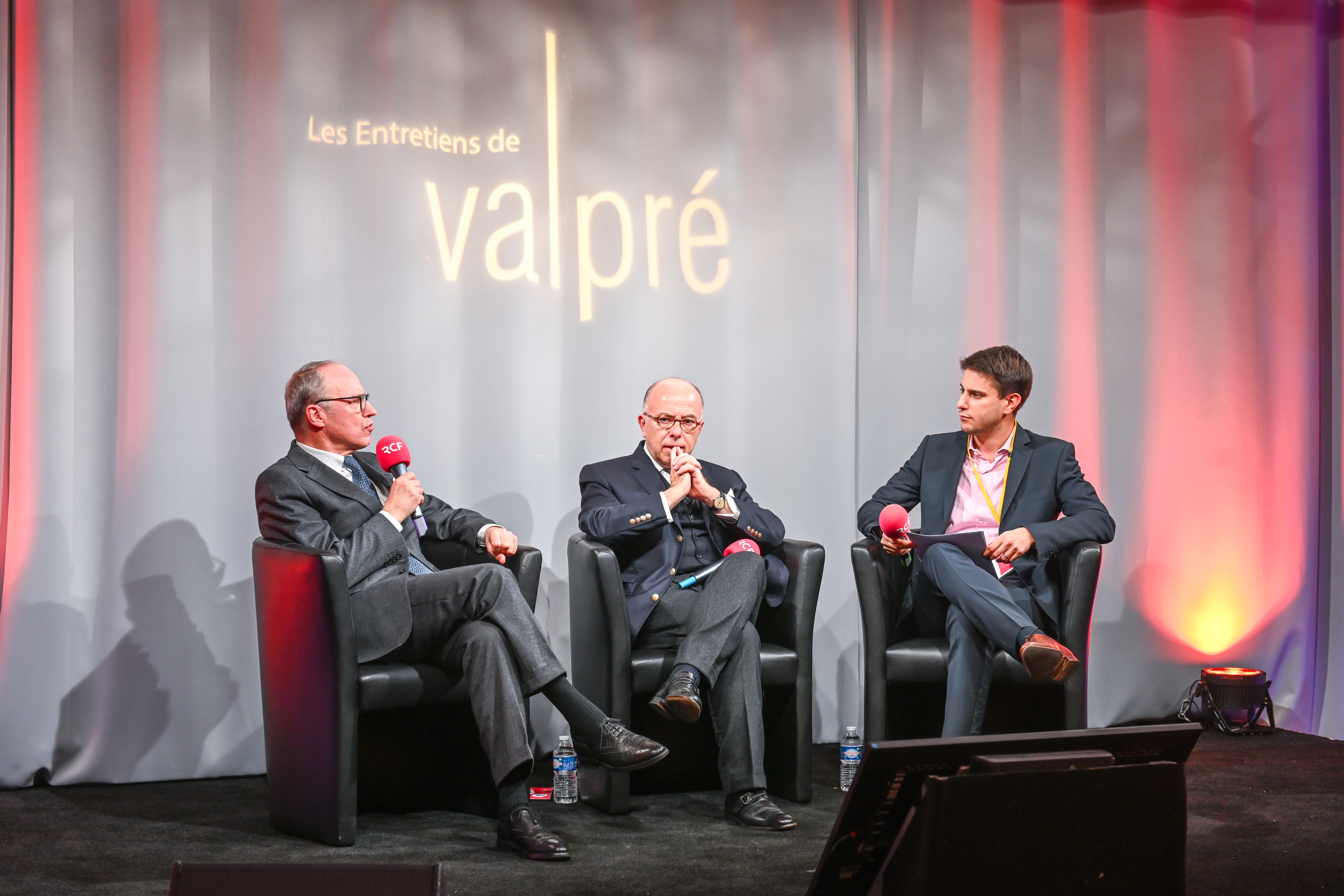 (de gauche à droite) Pascal Mailhos, Bernard Cazeneuve et Jean-Baptiste Cocagne © tekoaphotos