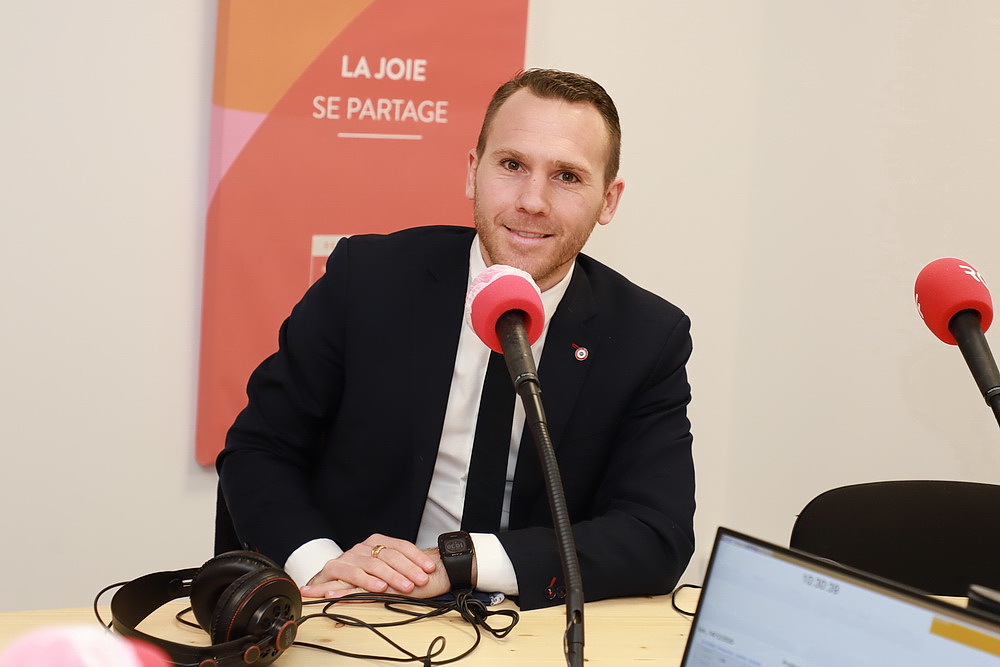 Jean-Marc Zulesi dans les studios de Dialogue RCF © Robert Poulain