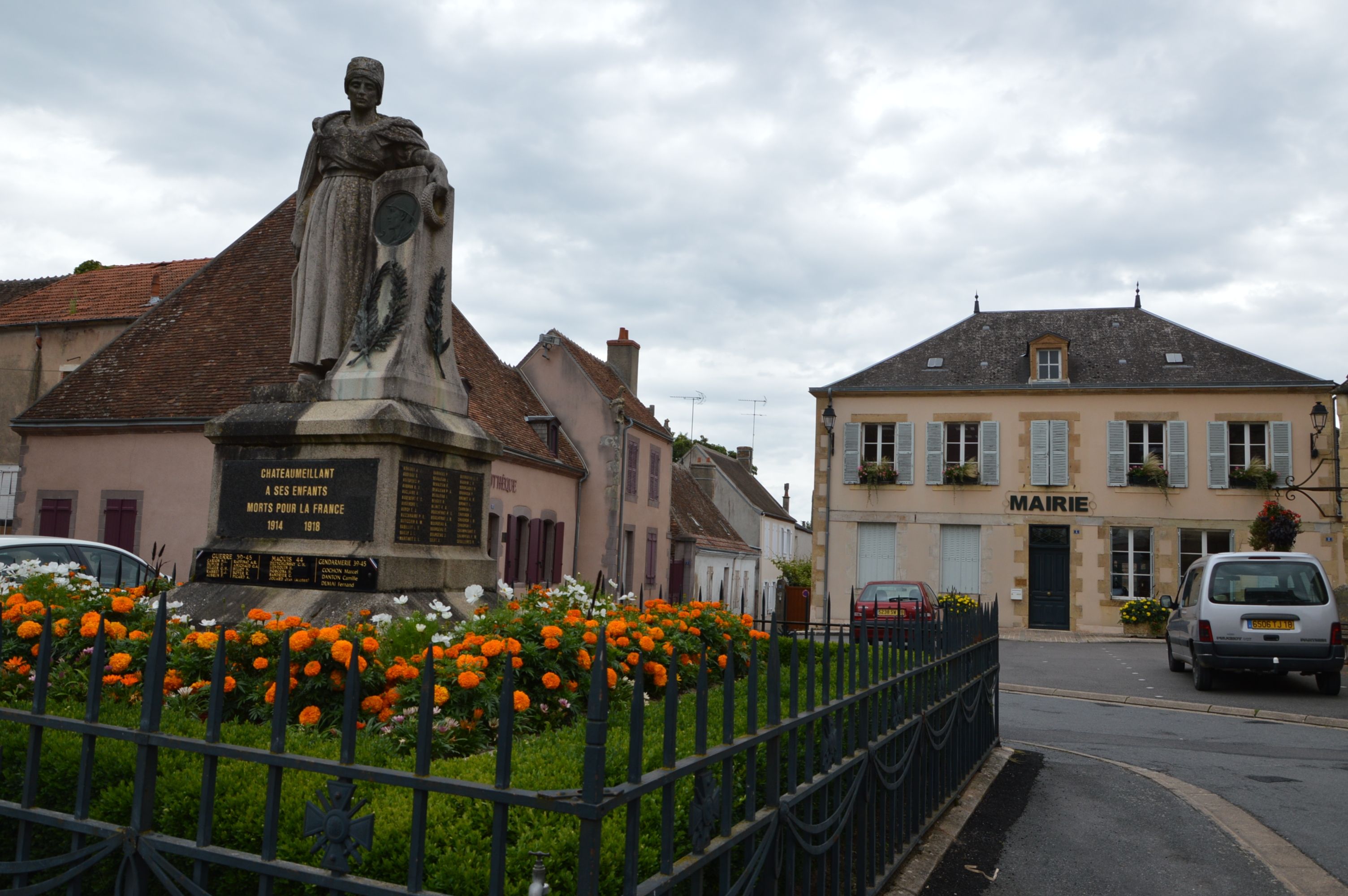 La mairie de la commune © Ville de Châteaumeillant.