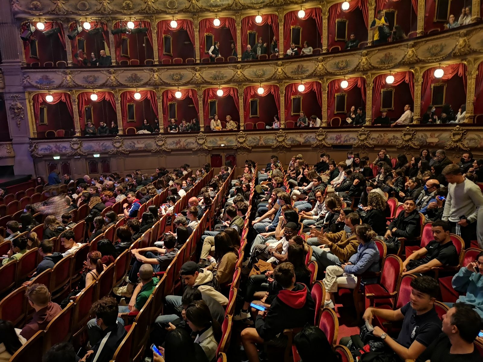 Jeunes niçois à l'Opéra de Nice