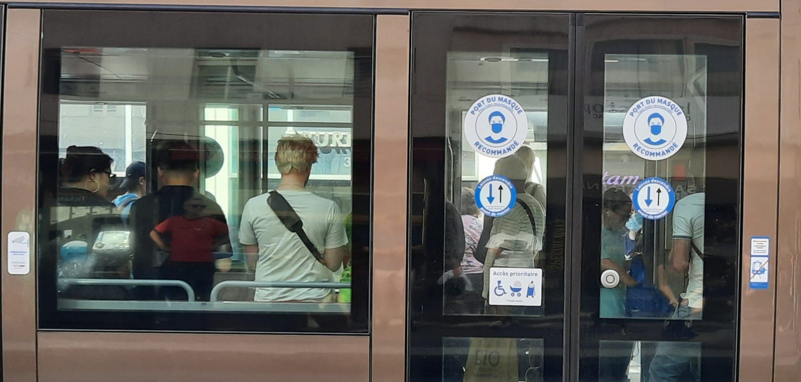 Le taux de positivité est de 19,7% dans le département, devant les Bouches-du-Rhône et le Var. Photo RCF