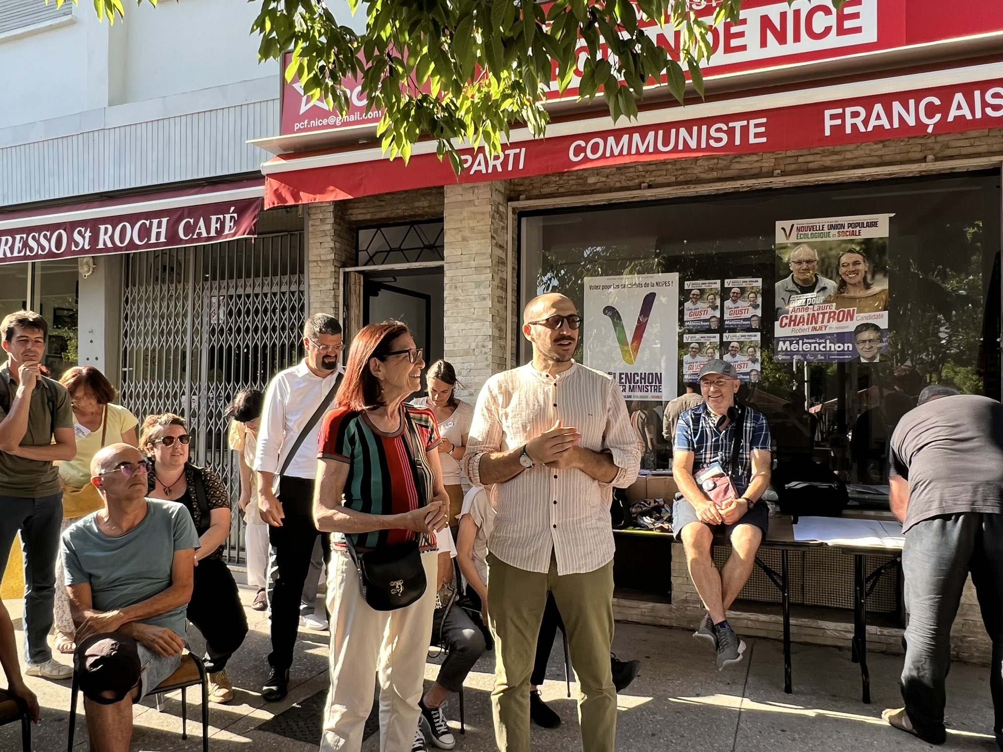 Enzo Giusti et Mireille Damiano, suppléante, font campagne pendant l'entre-deux tours. Photo NUPES 06