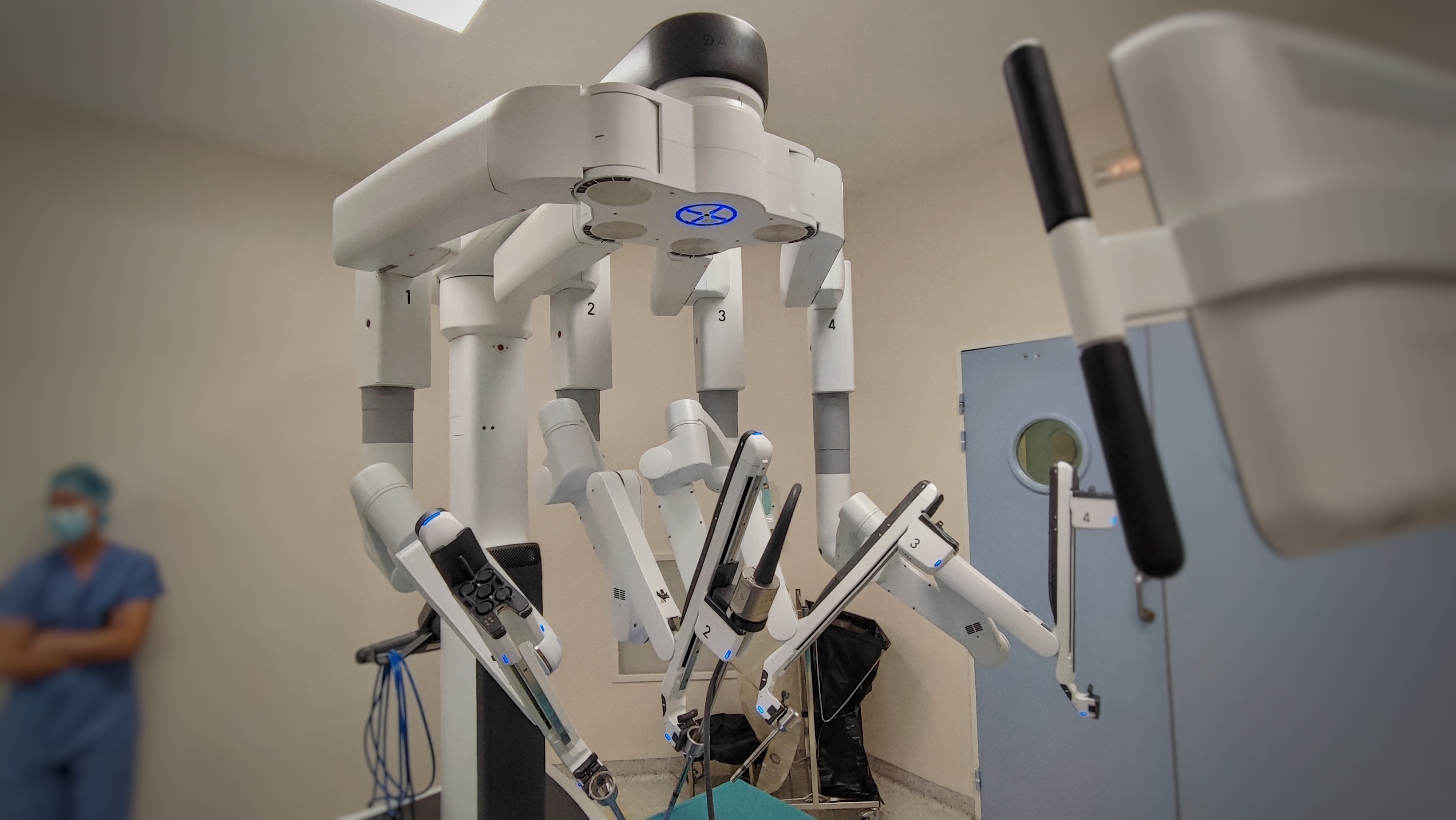 Robot DA VINCI à l'institut de la face et du cou à Nice - Photo : RCF Nice Côte d'Azur 
