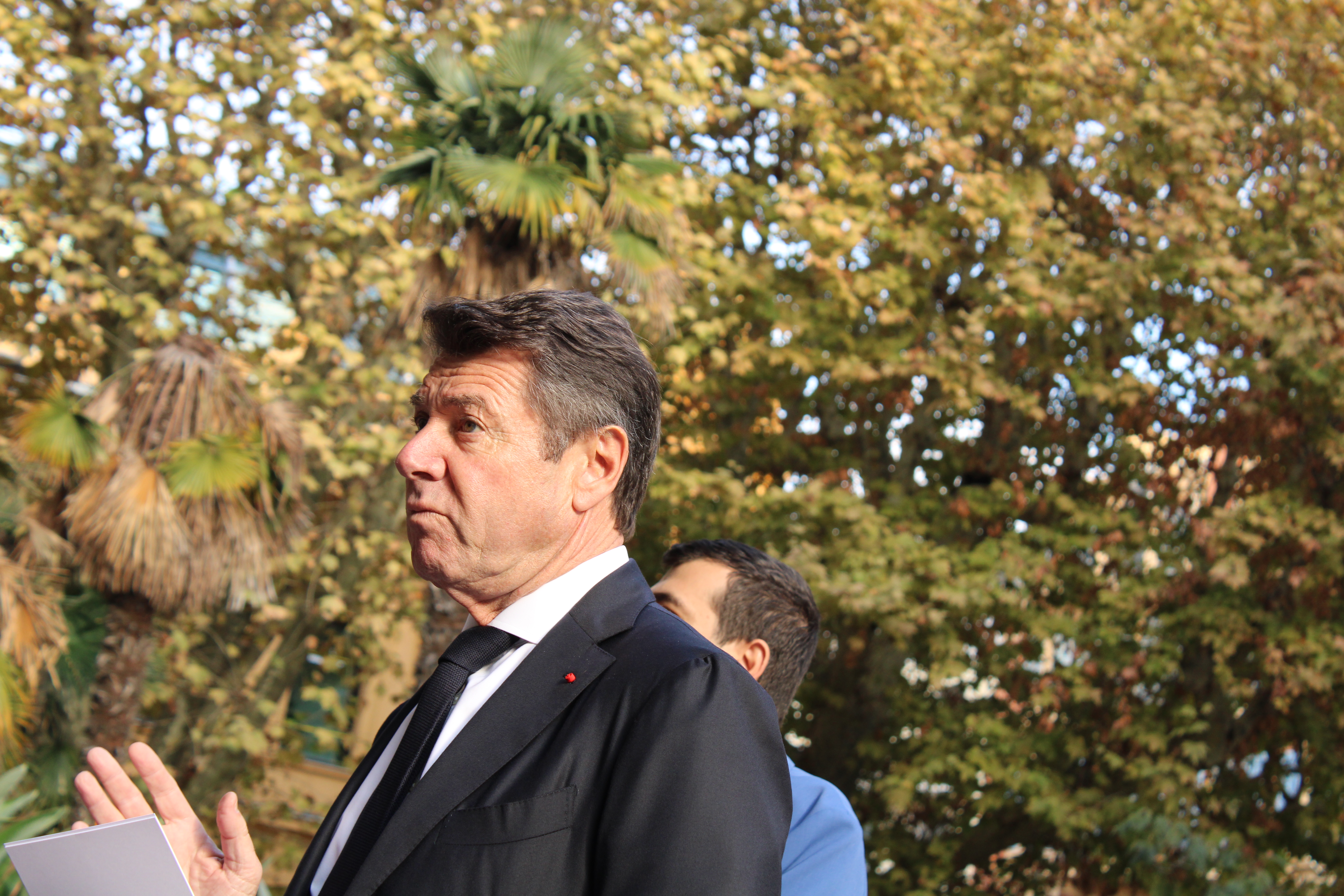 Christian Estrosi, le maire de Nice, dans le parc Wilson le 14 novembre 2022 - RCF
