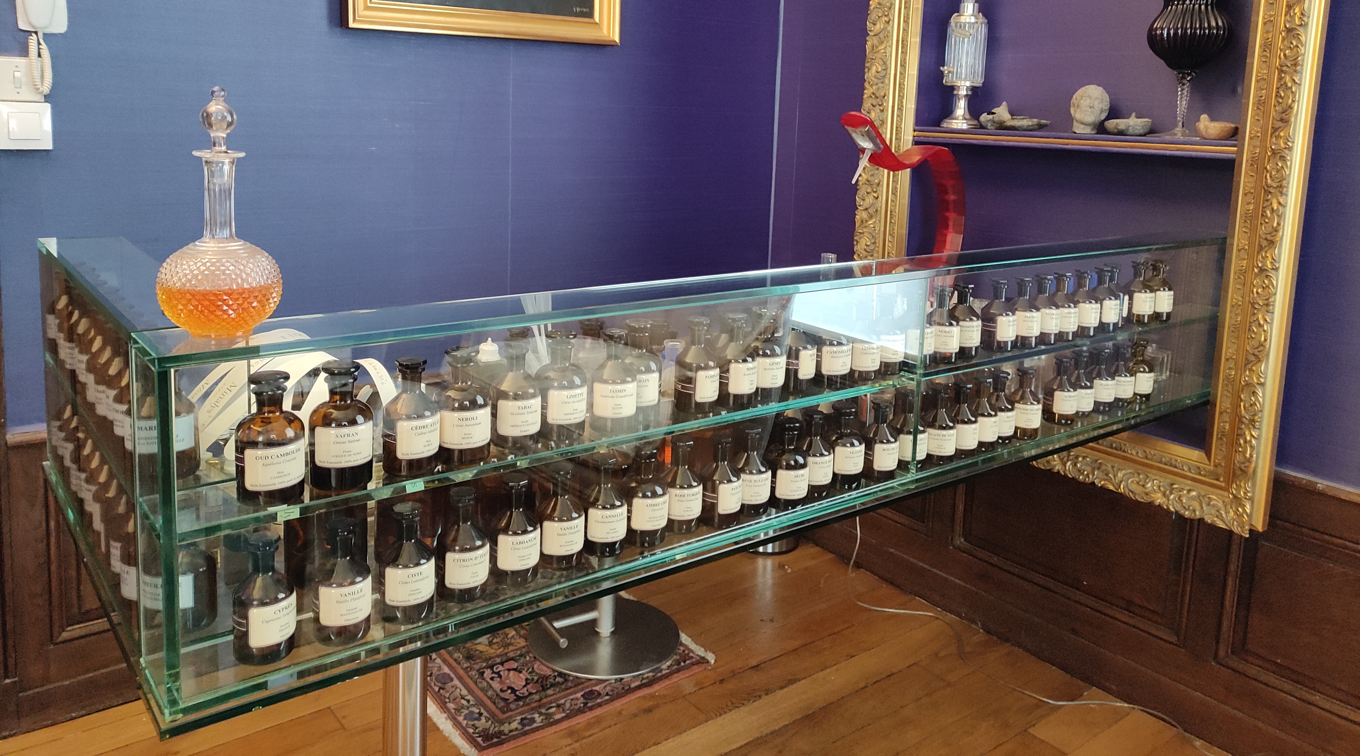 Mina Gautier crée des parfums sur mesure pour ses clients // © Magali Santulli