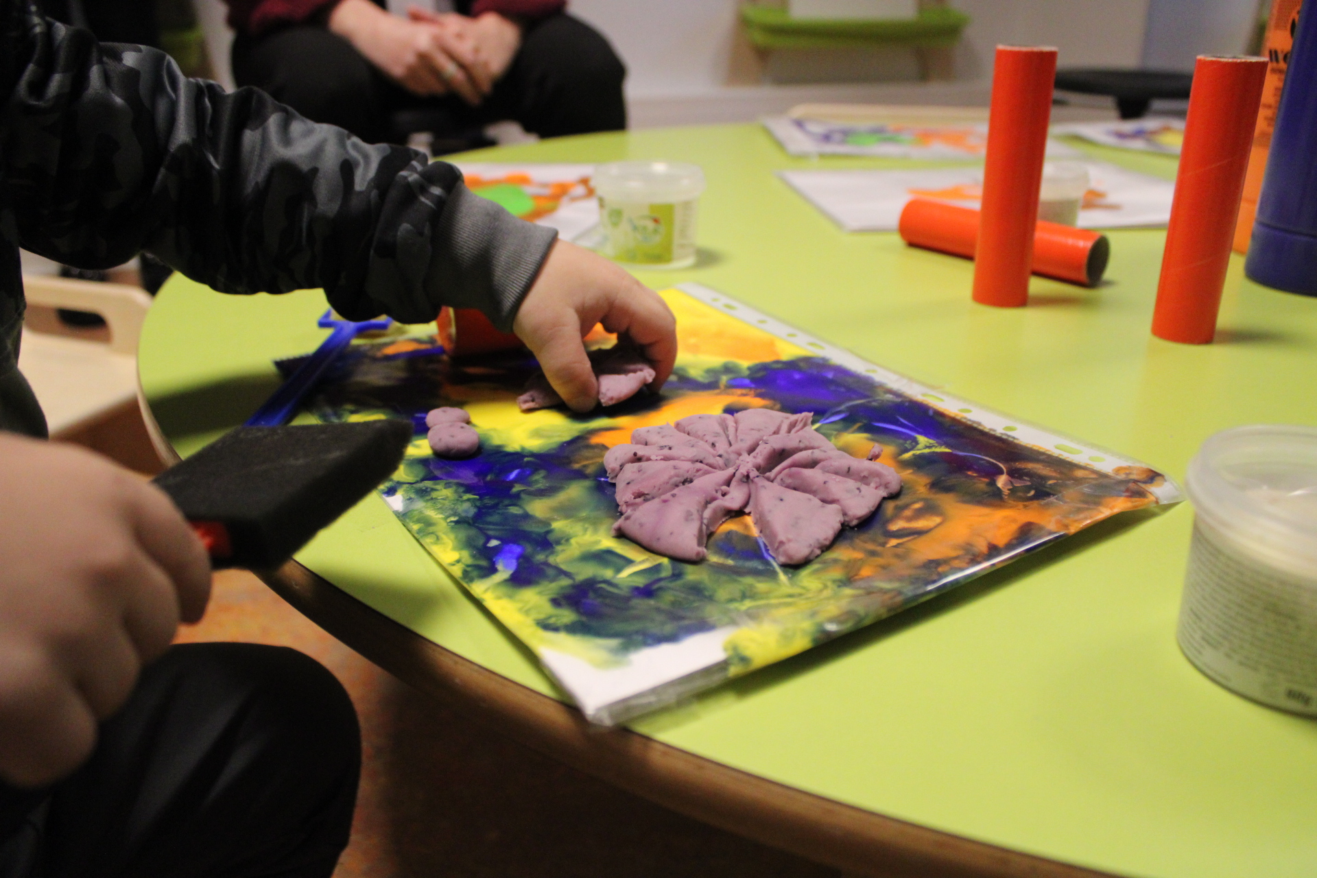 Un atelier pour enfants à la maison des 1000 premiers jours - Photo RCF 