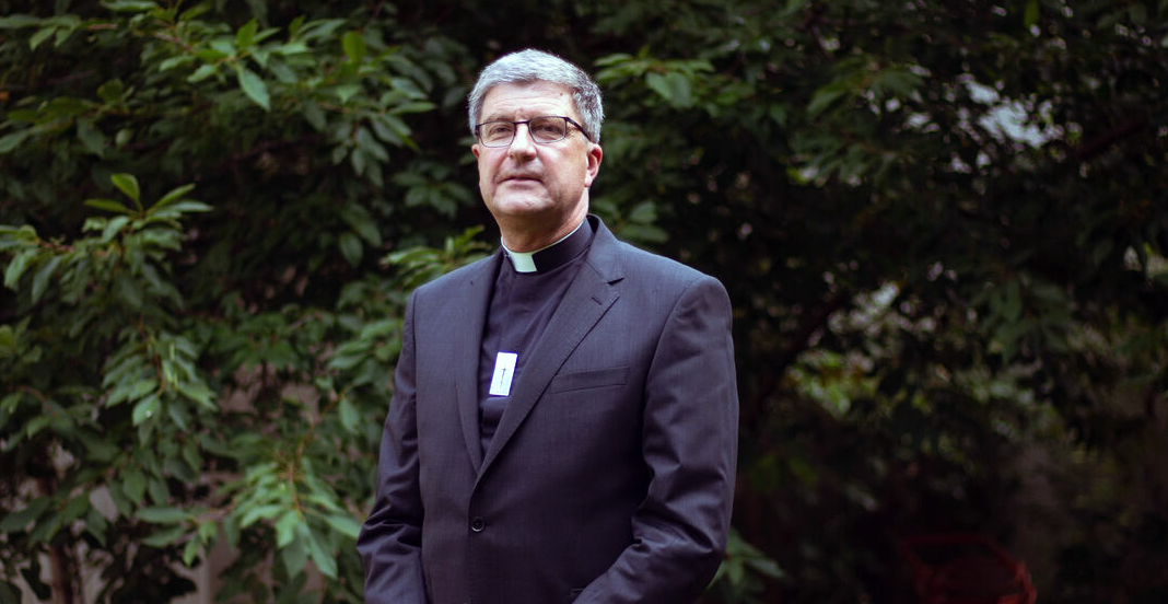 Mgr Éric de Moulins-Beaufort régissait au décès de Benoît XVI dans La Matinale RCF ©Solene Artaud / Hans Lucas
