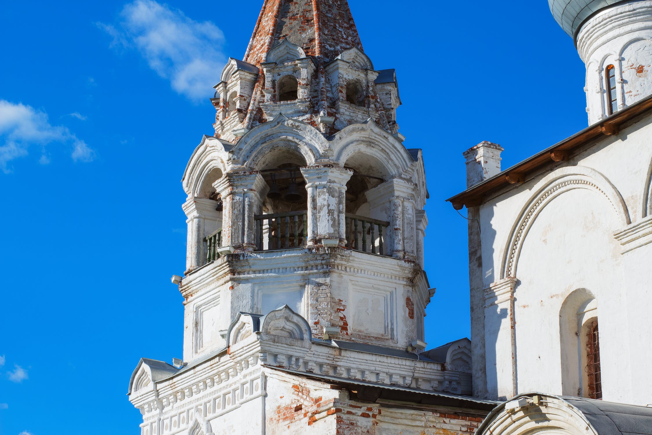 Les parlementaires espèrent sauver les "petites églises de nos 36 000 villes et villages". (Photo : Pexels)