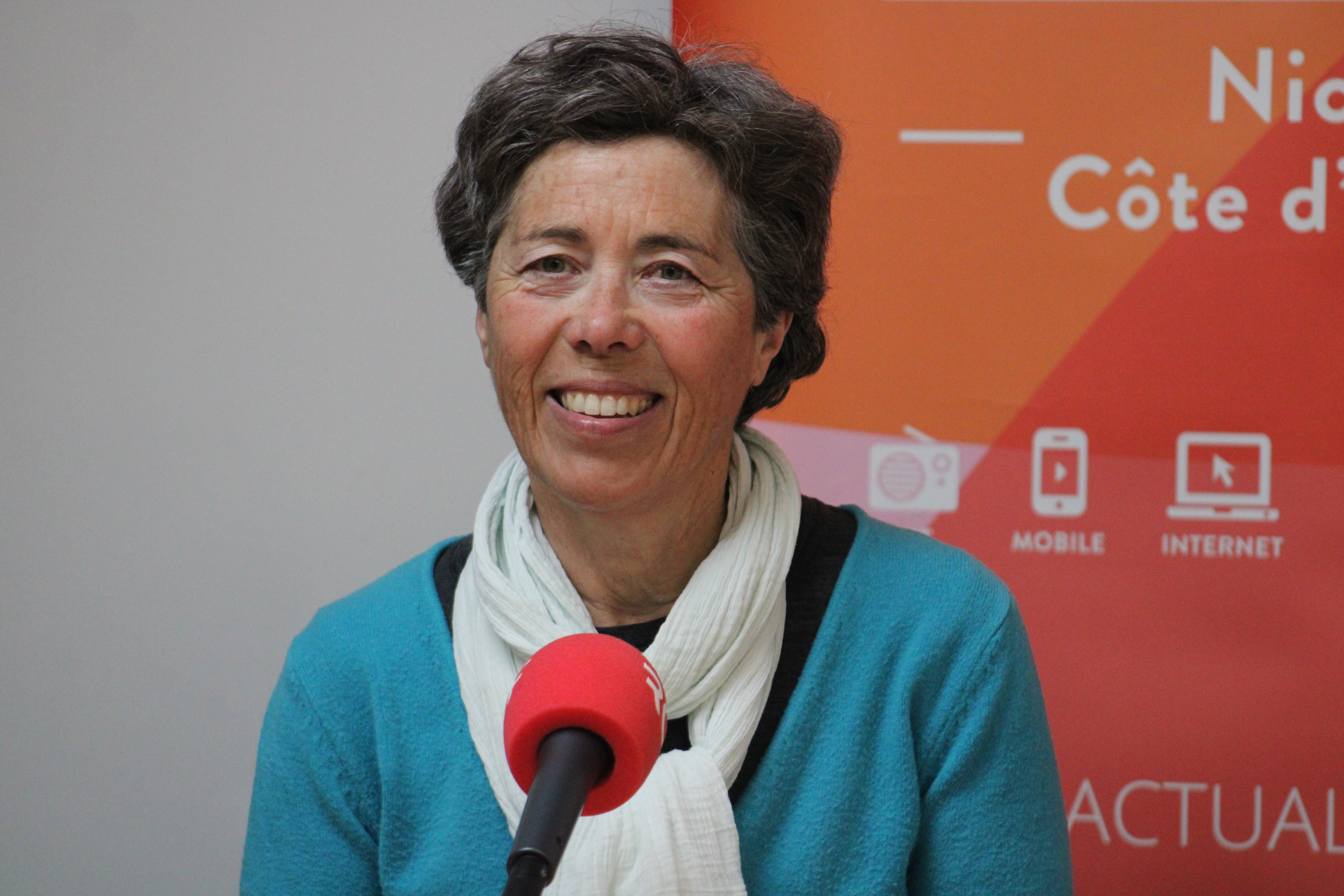 Hélène Constanty dans le studio de RCF à Nice - Photo SCG pour RCF