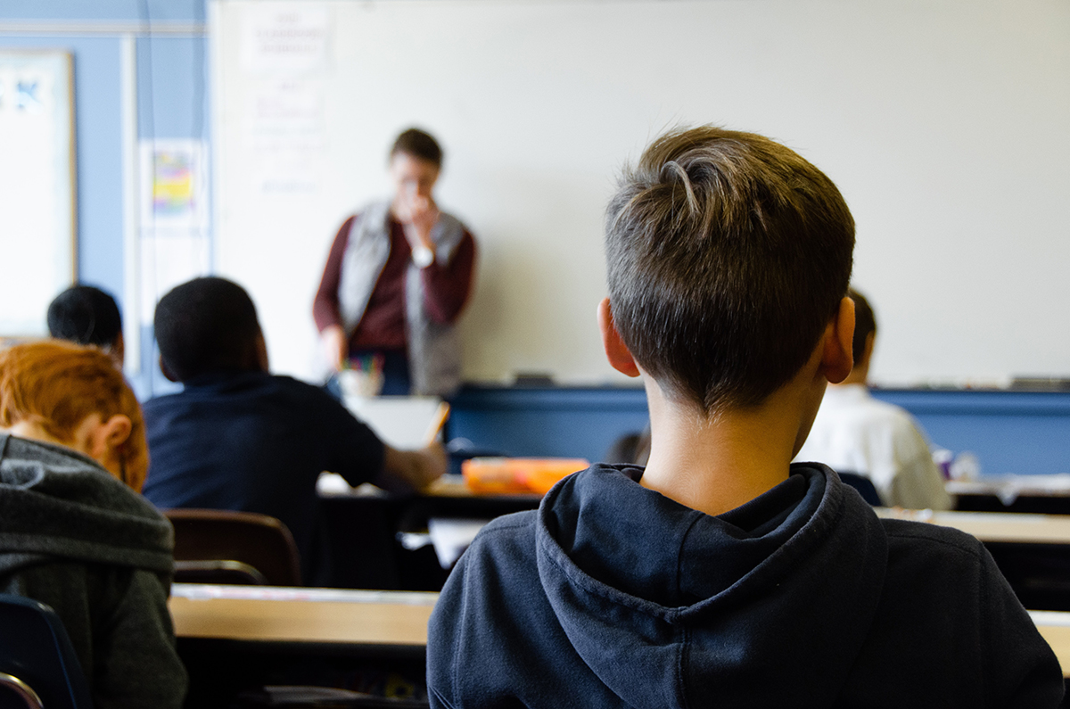 L’exemple des adultes semble essentiel en matière d’apprentissage de l’autorité ©Unsplash