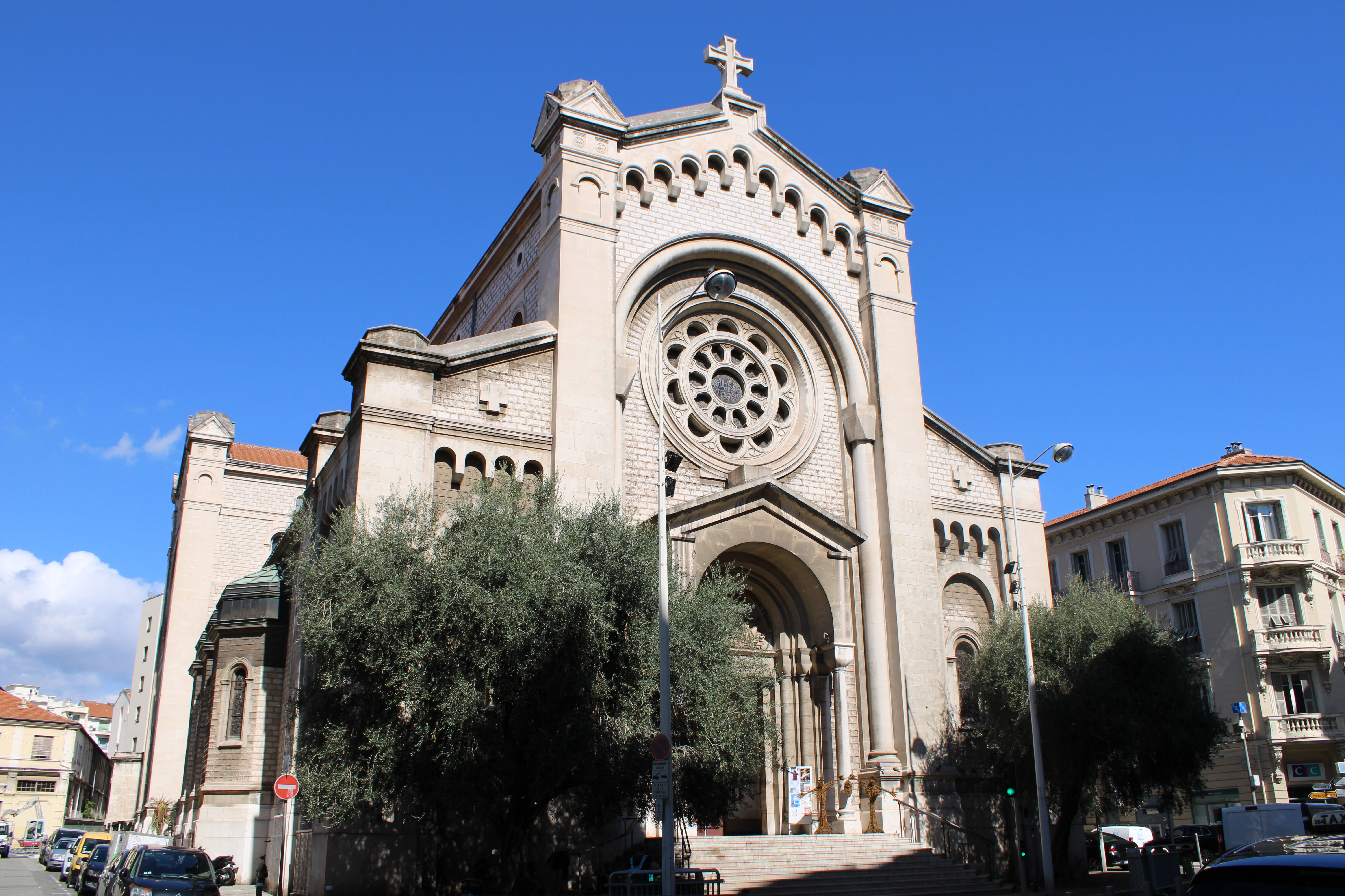 L'église Saint-Pierre d'Arène - RCF