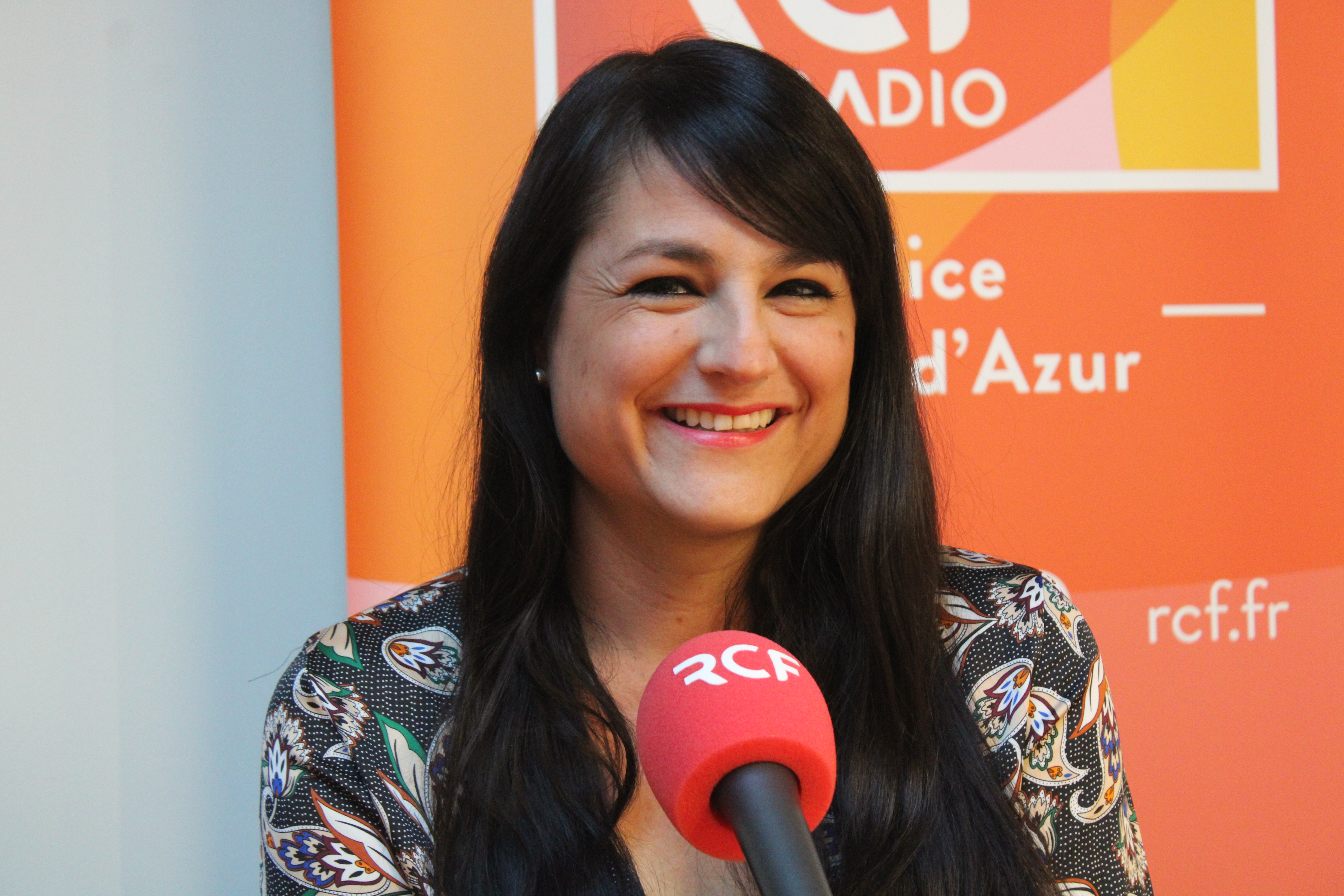 Christelle D'Intorni dans le studio de RCF Nice - Archive Stèvelan C-G.