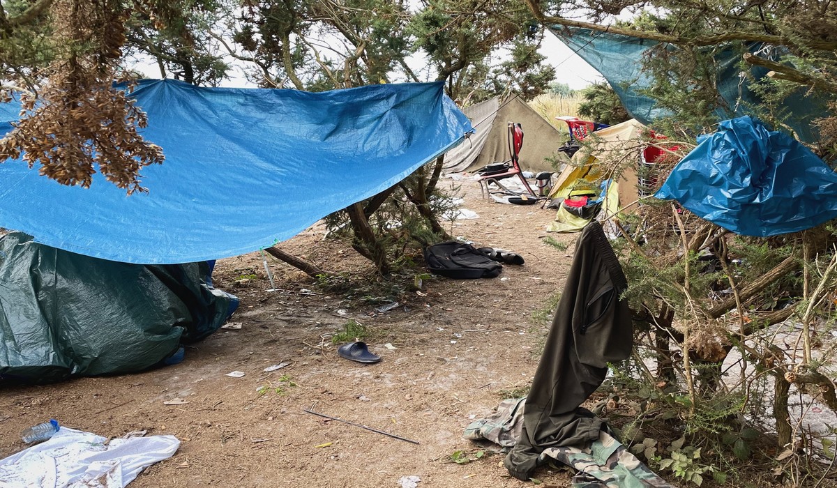 Camp de réfugiés à Calais, en France. 11/2022. ©Unsplash