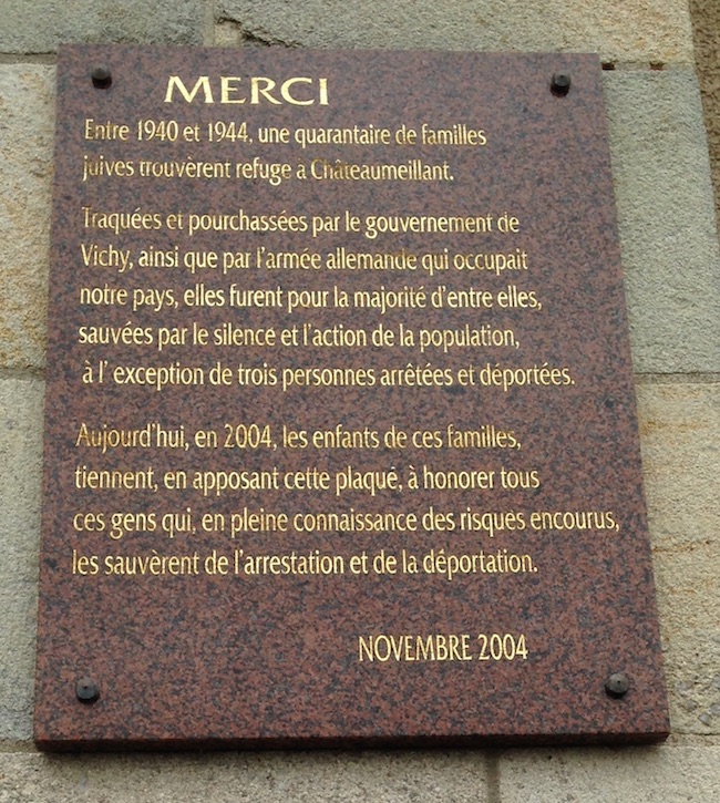 La plaque de Châteaumeillant © Wikipédia.