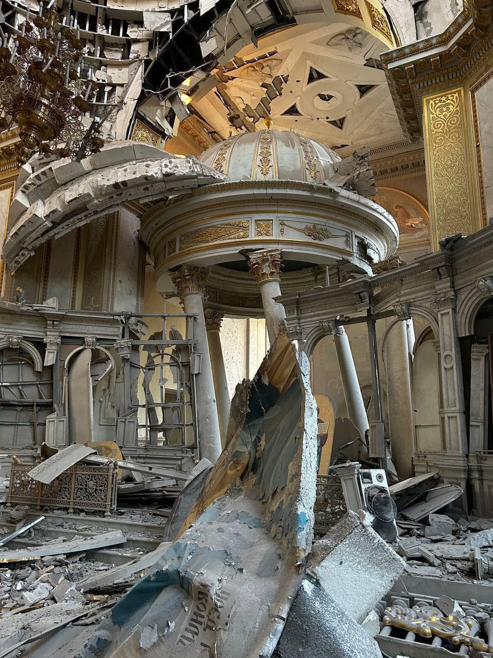 La cathédrale d'Odessa partiellement détruite suite aux tirs de missiles Russes. ©Ministry of Internal Affairs of Ukraine