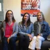 Sophie Pauget, chargée de mission Humacité à Excelia et les deux étudiantes, Sacha Auger et Alexia Chaigne.