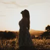Courant de l'écoféminisme, le féminin sacré puise ses racines dans la préhistoire, époque "où ce qui était sacré était féminin" ©Unsplash
