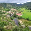 Vue sur le village de Goudet depuis le Château de Beaufort, fin de la 2e étape du Chemin de Stevenson © Martin Obadia