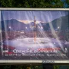 Panneau publicitaire avec une photographie de la cérémonie d'ouverture des Jeux olympiques d'hiver de 1992, Albertville, Savoie, France