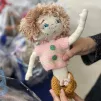 Les poupées sont sexuées pour aider les victimes à témoigner (©Charlotte Schuhmacher)