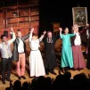 La troupe des "Tréteaux Levés" sur un précédent spectacle