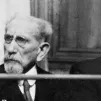 Le penseur royaliste, né en 1968, attendra la fin de sa vie pour se convertir à la foi chrétienne après une vie intellectuelle brillante qui ne fut cependant pas épargnée par les errements politiques, au premier rang desquels un antisémitisme forcené