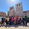 Le président de la Région Sud Renaud Muselier et les élus locaux entourent les pèlerins à leur arrivée à Marseille. DR