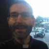 Père Olivier Lorne, à l'entrée de l'église Notre Dame de Victoire de Lorient 
