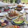 "Dans la mesure où on a la possibilité d'avoir accès à d'autres sources de protéines, est-il juste de manger de la viande à tous les repas ?" questionne la théologienne Catherine Vialle ©Unsplash