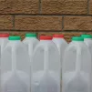 Le litre de lait en grandes surfaces est vendu entre 0,78 et 0,80 €.
