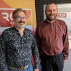 Éric Tschudy, à gauche, avec Yann Porte, dans les studios de RCF Jerico Moselle. ©RCF