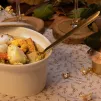 Cassolette de poissons et fruits de mer au safran et petits légumes, une recette d'Anne Moreau, diététicienne et psychonutritionniste ©Clément Bondaz / RCF