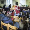 Distribution des cadeaux de Noël aux enfants des familles de migrants par les associations de solidarité, Pamiers, le 18/12/2019 ©Céline Gaille / Hans Lucas