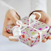 La Boutique RCF, des idées de cadeaux qui ont du sens à offrir à Noël ©Corinne Simon / Hans Lucas
