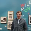 Le photographe humaniste Willy Ronis au musée de Pont-Aven avec Ronan Guinée, chargé du fonds Willy Ronis à la Médiathèque du Patrimoine et de la Photographie @ Christophe Pluchon, RCF 2023