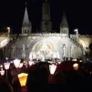 Veillée aux flambeaux à Lourdes ©Diocèse de Vannes, 2018
