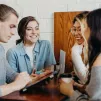 Le Repère acceuille des étudiants toute l'année cours Aristide Briand à Aix. Photo de <a href="https://unsplash.com/@brookecagle?utm_source=unsplash&utm_medium=referral&utm_content=creditCopyText">Brooke Cagle</a> sur <a href="https://unsplash.com/fr/s/photos/students?utm_source=unsplash&utm_medium=referral&utm_content=creditCopyText">Unsplash</a>   