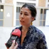 Olivia Gervais juriste auprès de la FNE PACA au micro de Dialogue RCF. Robert Poulain