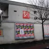 Le local du PCF à La Courneuve. La faucille et le marteau demeurent en 2009 ©Wikimédia commons
