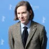©  Wikimedia Commons . Wes Anderson à Berlin en 2015.