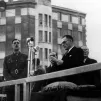 De Gaulle décore Grenoble le 5 novembre 1944