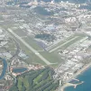 L'aéroport de Cannes-Mandelieu - Par Olivier Cleynen — Travail personnel, CC BY-SA 3.0, https://commons.wikimedia.org/w/index.php?curid=25154925