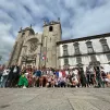 Mgr Beau et les jeunes aux JMJ de Lisbonne. © Diocèse de Bourges