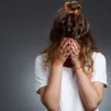 Les personnes qui souffrent du syndrome de l’imposteur ont à la fois peur de l’échec et de la réussite ©Freepik